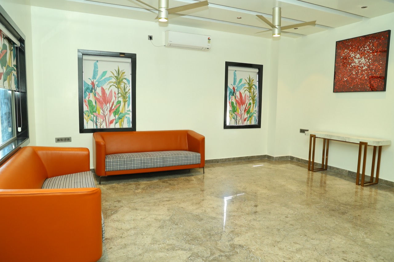 Amenities & Services
